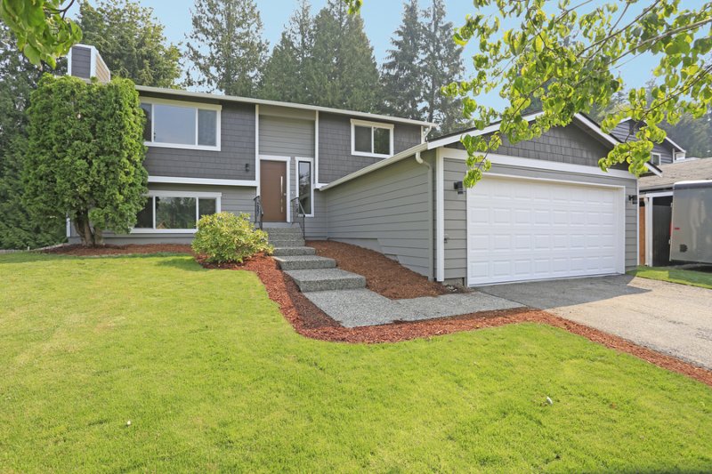 curb appeal on a freshly clean home that sold